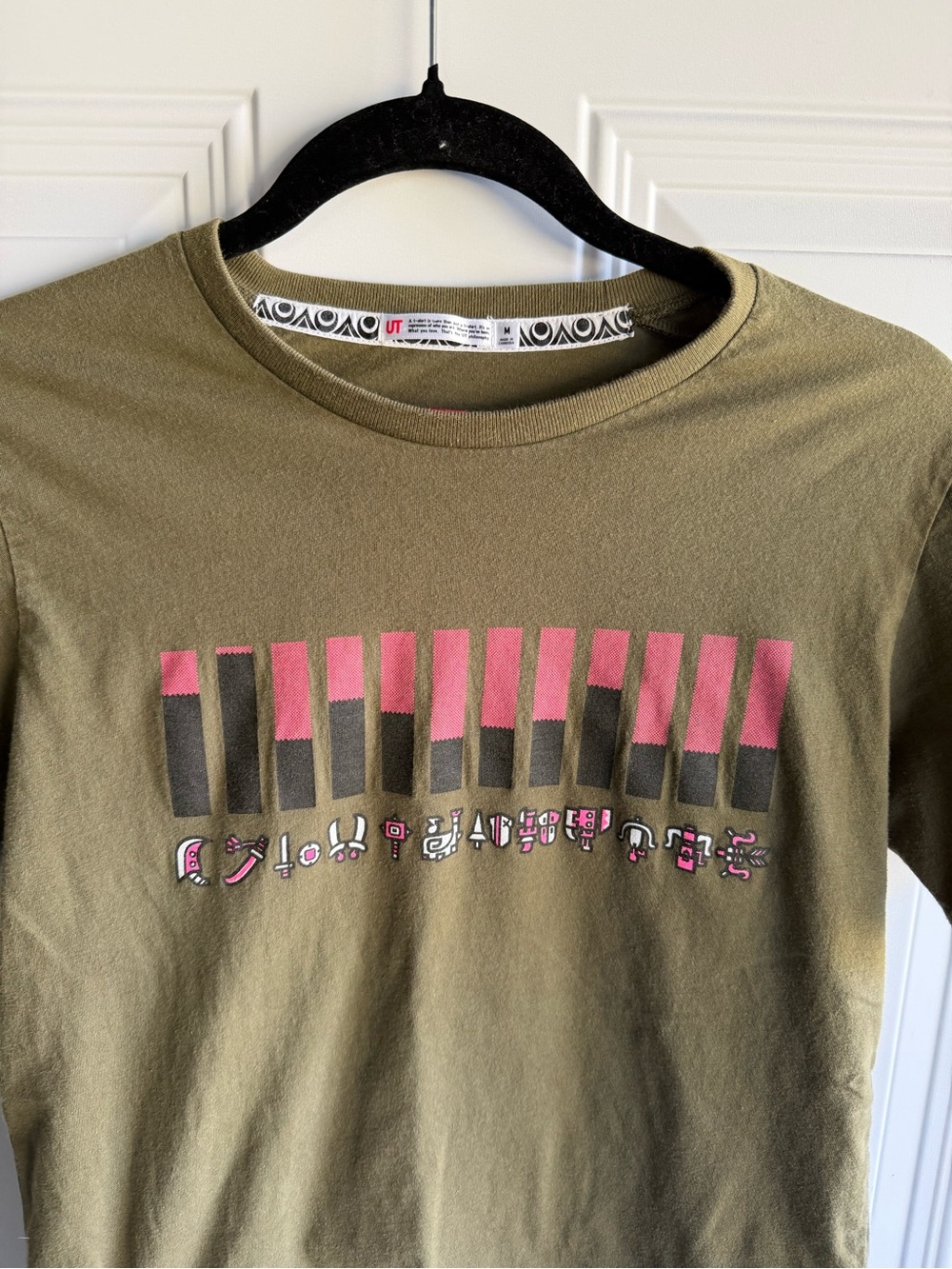 Uniqlo Kids Olive Green Short-Sleeve Tee with Pink and Dark Gray Graphic